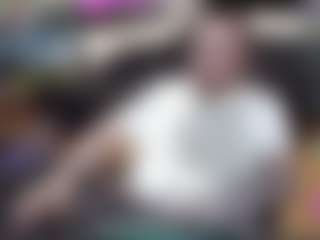 Live cam show with Leek - Facial Piercings on Gym Cam Girls