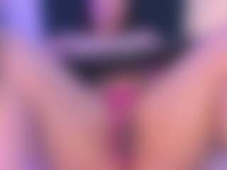 Live cam show with tamara-krafh - Naugthy on xxxlivecams.org