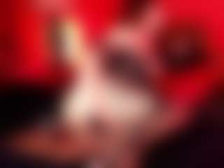 Live cam show with JenniferStarTS - Tease on Gym Cam Girls