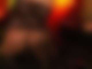 Live cam show with JenniferStarTS - Mature on CamwithHer