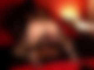 Live cam show with JenniferStarTS - Average on TastyBlacksLive