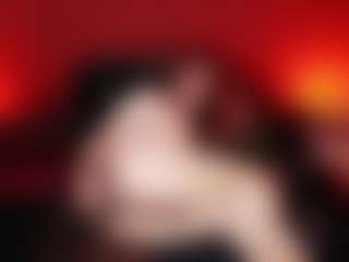 Live cam show with JenniferStarTS - Brown Eyes on infinitiblacc.com