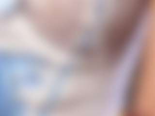 Live cam show with blushmikki - Riding on slutload
