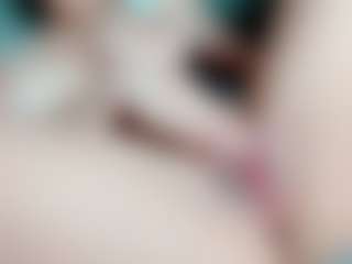 kittyeyess's Live Sex Cam Show