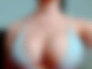 Live cam show with kittyeyess - Public Ebony on Instabang