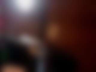 Live cam show with annie-ackerman - Cosplay BBW on Camming Site