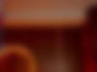 Live cam show with annie-ackerman - Athletic Cosplay on Gym Cam Girls