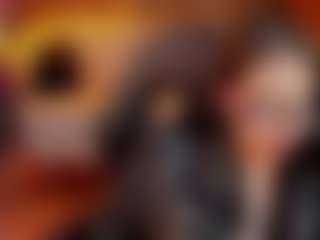 Live cam show with annie-ackerman - Cosplay on Camversity