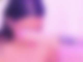 Live cam show with sasha-sweett - Thin on milfzrlive.com