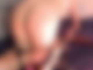 Live cam show with Nadia-saadiK1 - Busty on Milfs Live
