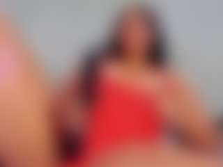 Live cam show with Sofii-James - Sexydance on Latina Girls