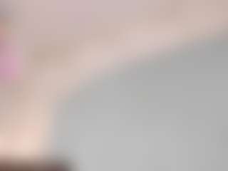Live cam show with Sofii-James - Curvy on livesuperchat.net