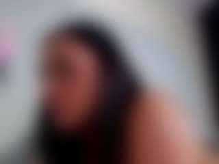 Live cam show with Sofii-James - Wild on fuklive.com