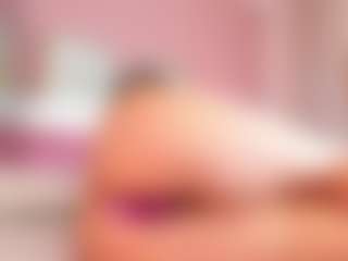 Live cam show with Sofii-James - Sexydance on Fling VIP Chat