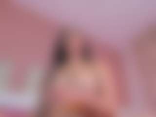 Live cam show with Sofii-James - Erotic Dance on Camsoda