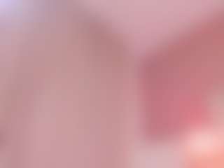 Live cam show with Sofii-James - Facial Piercings on Milfs Live