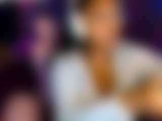 Live cam show with BriannaBrave - Ebony College on TastyBlacksLive