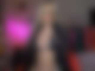 Live cam show with inkedgodd3ss - Goth on slutload