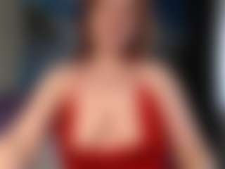 Masha MILF webcam performer live streaming