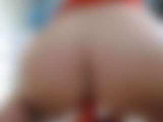 Live cam show with Masha - Blonde Hair MILF on sexylive.show