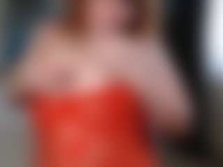 Live cam show with Masha - Middle Aged on Camsoda