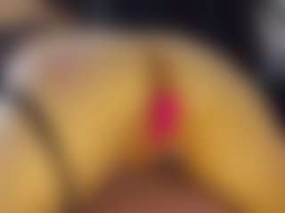 AlanaRouse-1 MILF webcam performer live streaming