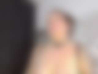 AlanaRouse-1's Live Sex Cam Show