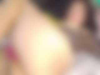 AlanaRouse-1 MILF webcam performer live streaming