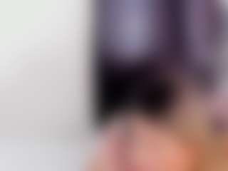 AlanaRouse-1's Live Sex Cam Show