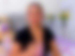 Live cam show with taste-biigass - Bikini on Chatstar
