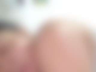 Live cam show with karlapum - Petite MILF on Camversity