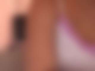karlapum MILF webcam performer live streaming