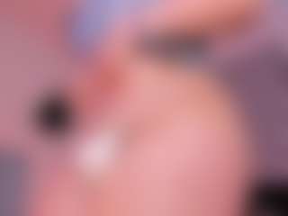 Live cam show with Amberr-Gold - Facial on Lustler