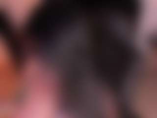Live cam show with Amberr-Gold - Submissive on xfollow cams