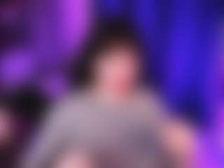 Live cam show with LilyThompsonX - Normal on studioflirtlive.com