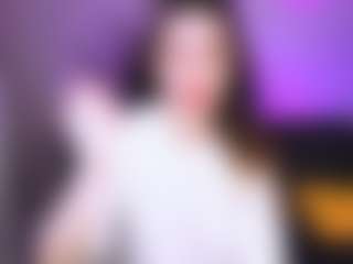 Live cam show with LilyThompsonX - Cute on AdultVida.com