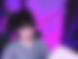 Live cam show with LilyThompsonX - Normal on Dolls Live