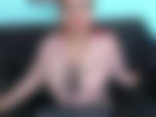 Ambar-Browm's Live Sex Cam Show