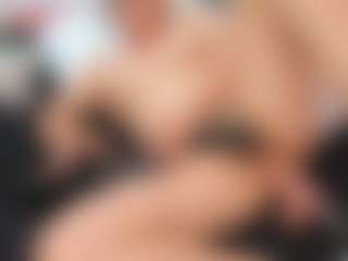 Live cam show with charlotte - Mature on AdultVida.com