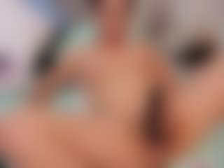charlotte MILF webcam performer live streaming