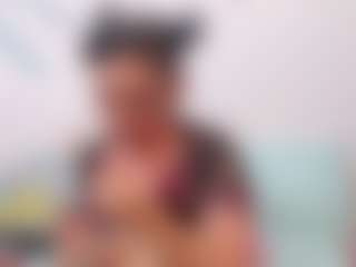 charlotte MILF webcam performer live streaming