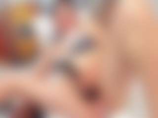 charlotte MILF webcam performer live streaming