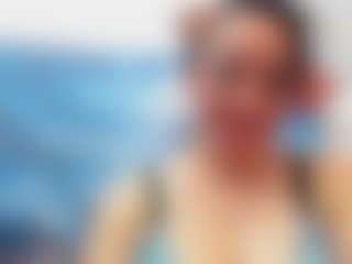 charlotte MILF webcam performer live streaming
