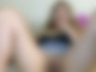 Live cam show with rubia_oficialmilf - Mobile on Camsoda
