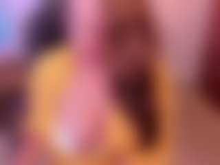 Live cam show with Aida Adams - Big Tits Mature on 1on1-livenow