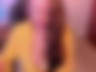 Live cam show with Aida Adams - Brown Eyes on slutload