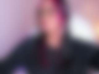 Live cam show with AzuraKindong - Petite on Stripli.com