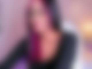 Live cam show with AzuraKindong - Camel Toe on livesuperchat.net