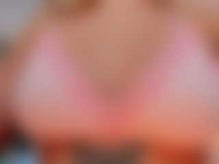 Live cam show with ameliegraham - Glasses on Mixed Magazine Live