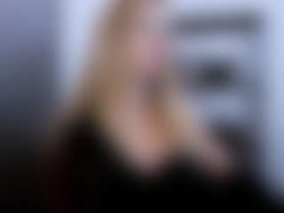 Live cam show with AlissaNice - Leather on StripNow